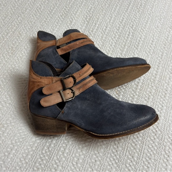 rebels | Shoes | Rebels Blueish Gray Suede Leather Boots  Rebels Blueish Gray Suede Leather Boots Hippie
Ankle Wrap Around Buckle Size 8